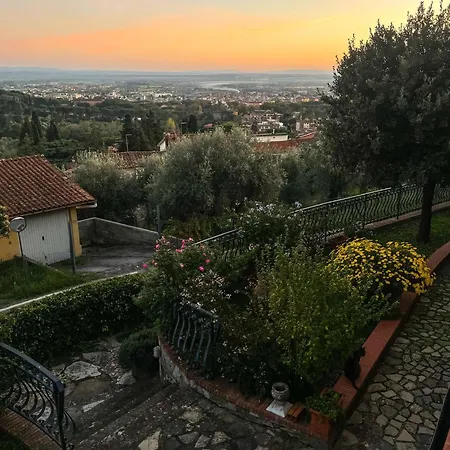 Casa Natalina مونتيكاتيني تيرمي
